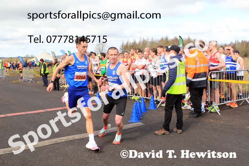Senior mens 2023 Elswick Harriers Road Relays, Albamarle Barrack Airfield, Ouston, Northumberland. Photo: David T. Hewitson/Sports for All Pics